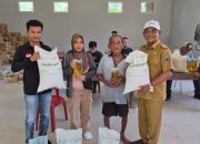 Pemerintah Desa Triharjo Salurkan Bantuan Beras dan Minyak untuk 956 Penerima