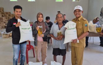 Pemerintah Desa Triharjo Salurkan Bantuan Beras dan Minyak untuk 956 Penerima
